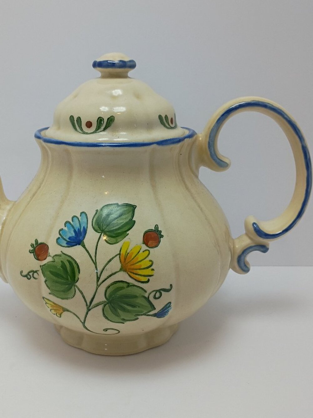 Vernonware by Metlox #1279 California Country Cottage Style Teapot